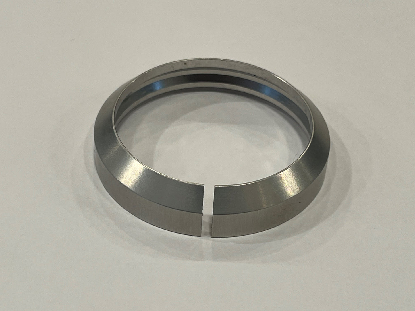 SPECIALIZED 1.5" LOWER BEARING SPACER FOR NON SBC FORKS