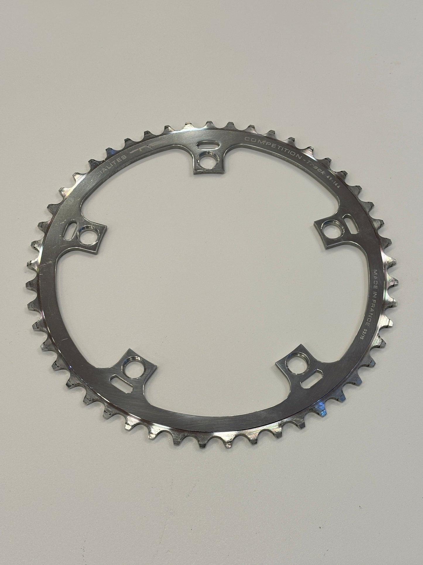 SPECIALITES CHAINRING 49T 144 BCD