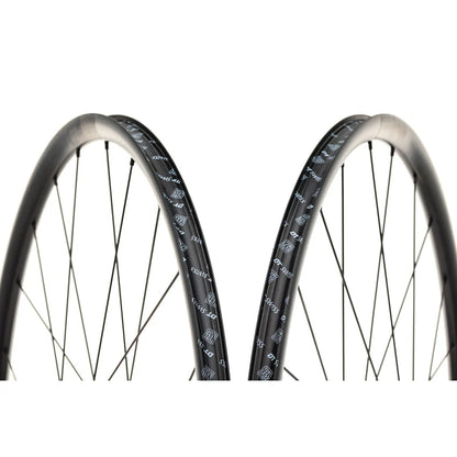 DT SWISS R470 DISC BRAKE WHEELSET